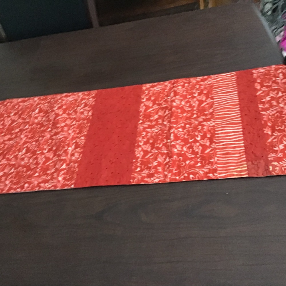 revisible table runner